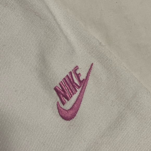 Vintage Nike Shorts - Picture 3 of 5